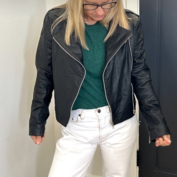 RARE VINTAGE EN KUEROS ARGENTINA 100% GENUINE LEATHER JACKET. SIZE 4 - Picture 2 of 7